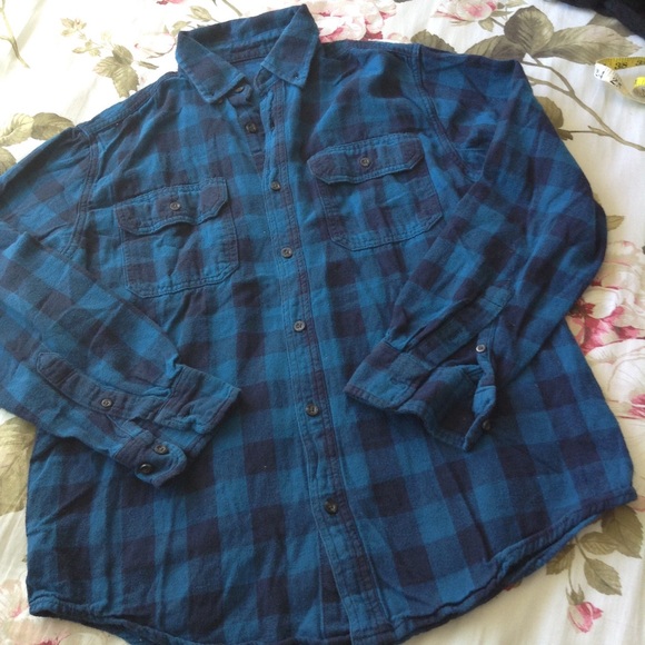 PLAID BUTTON DOWN BLUE AND BLACK SHIRT S - Picture 3 of 8
